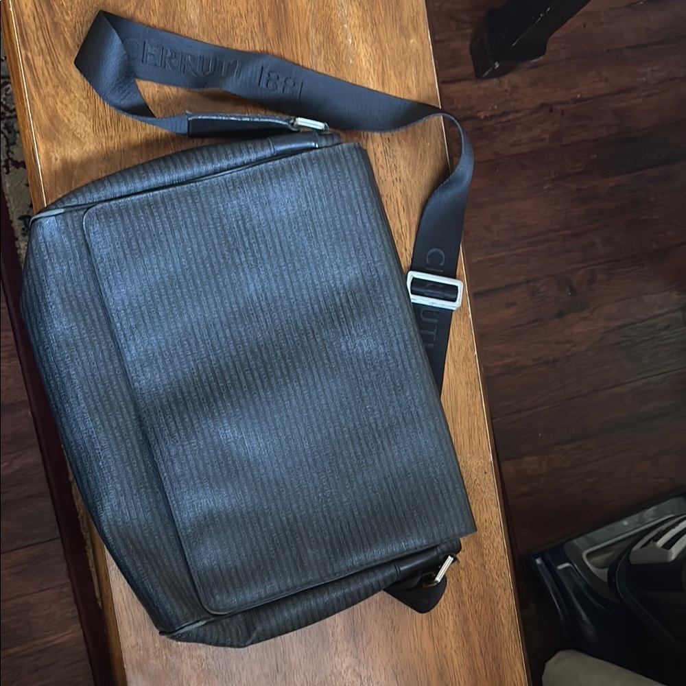 Cerruti 1881 Black Messenger Bag, made in Italy